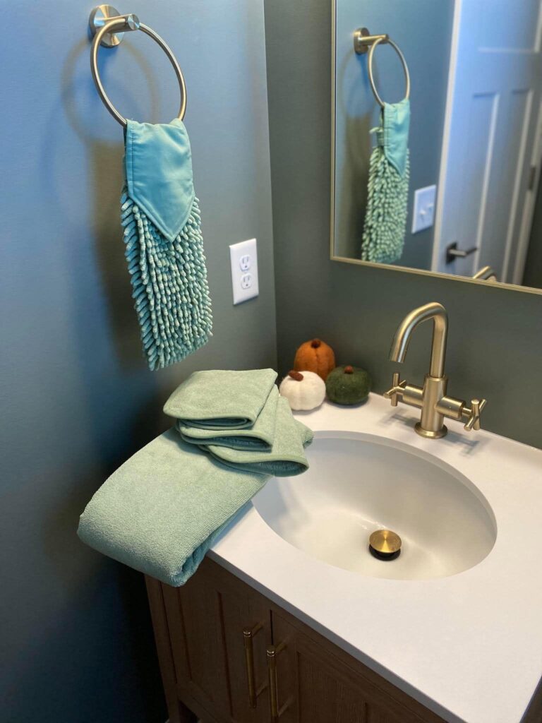 Lifestyle example of Norwex limited-edition bathroom products in a home setting